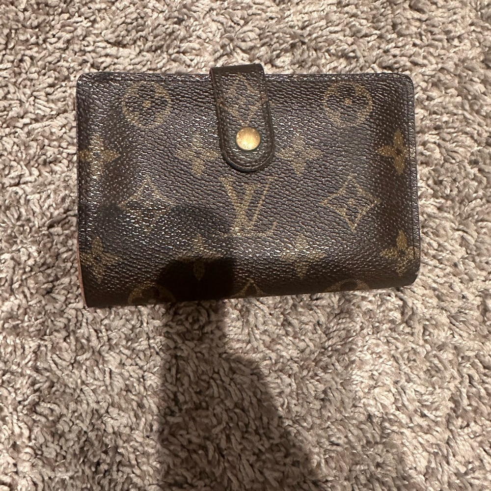 Louis Vuitton Monogram Canvas Wallet